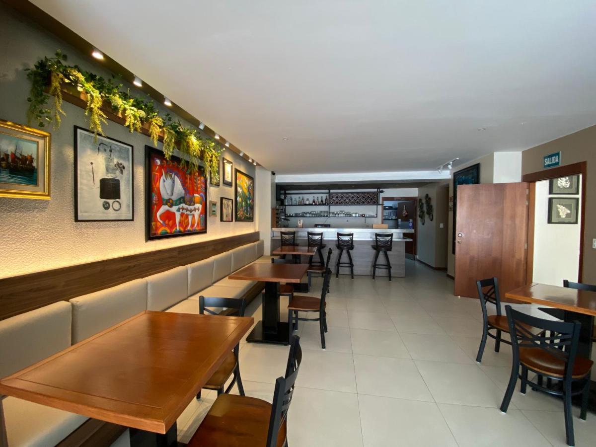 Hotel Carrion 洛哈 外观 照片